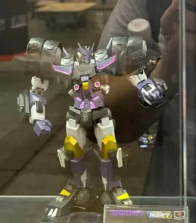トランスフォーマー - ターン (Flame Toys)